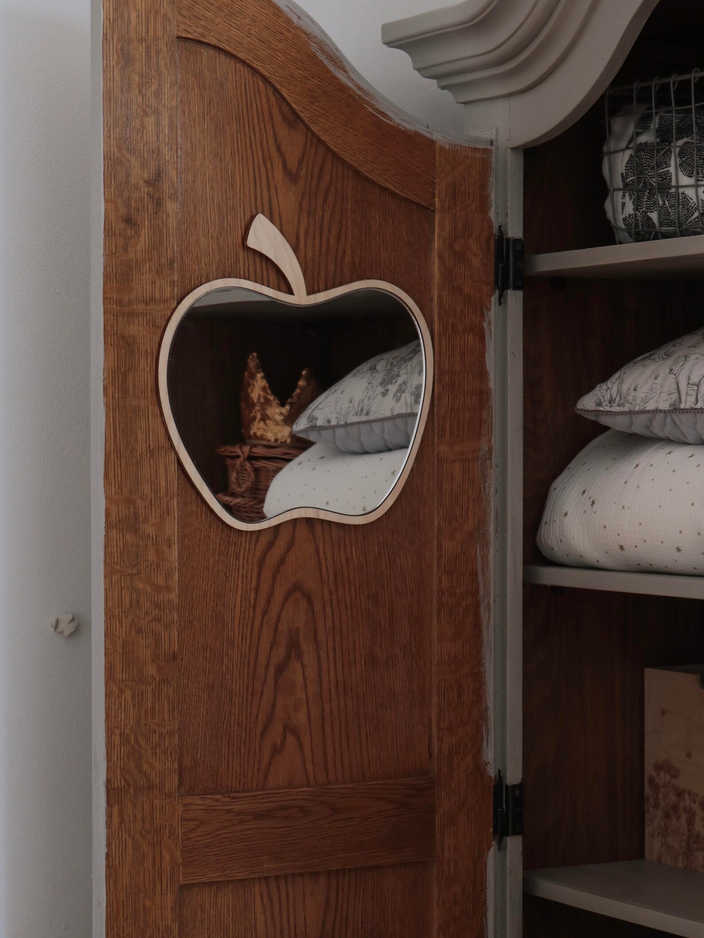 SPIEGEL | APPEL | 30X30CM | GOUD