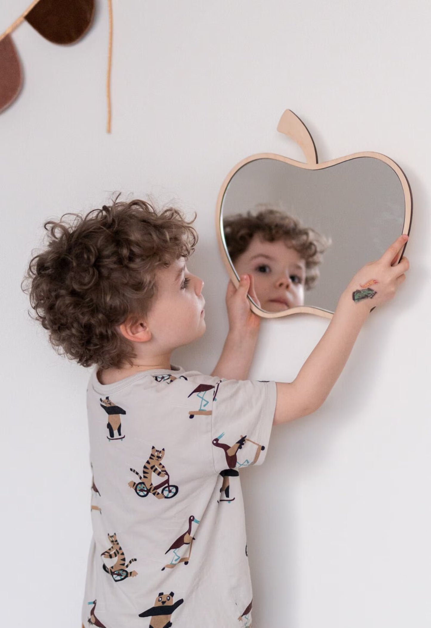 SPIEGEL | APPEL | 30X30CM | GOUD