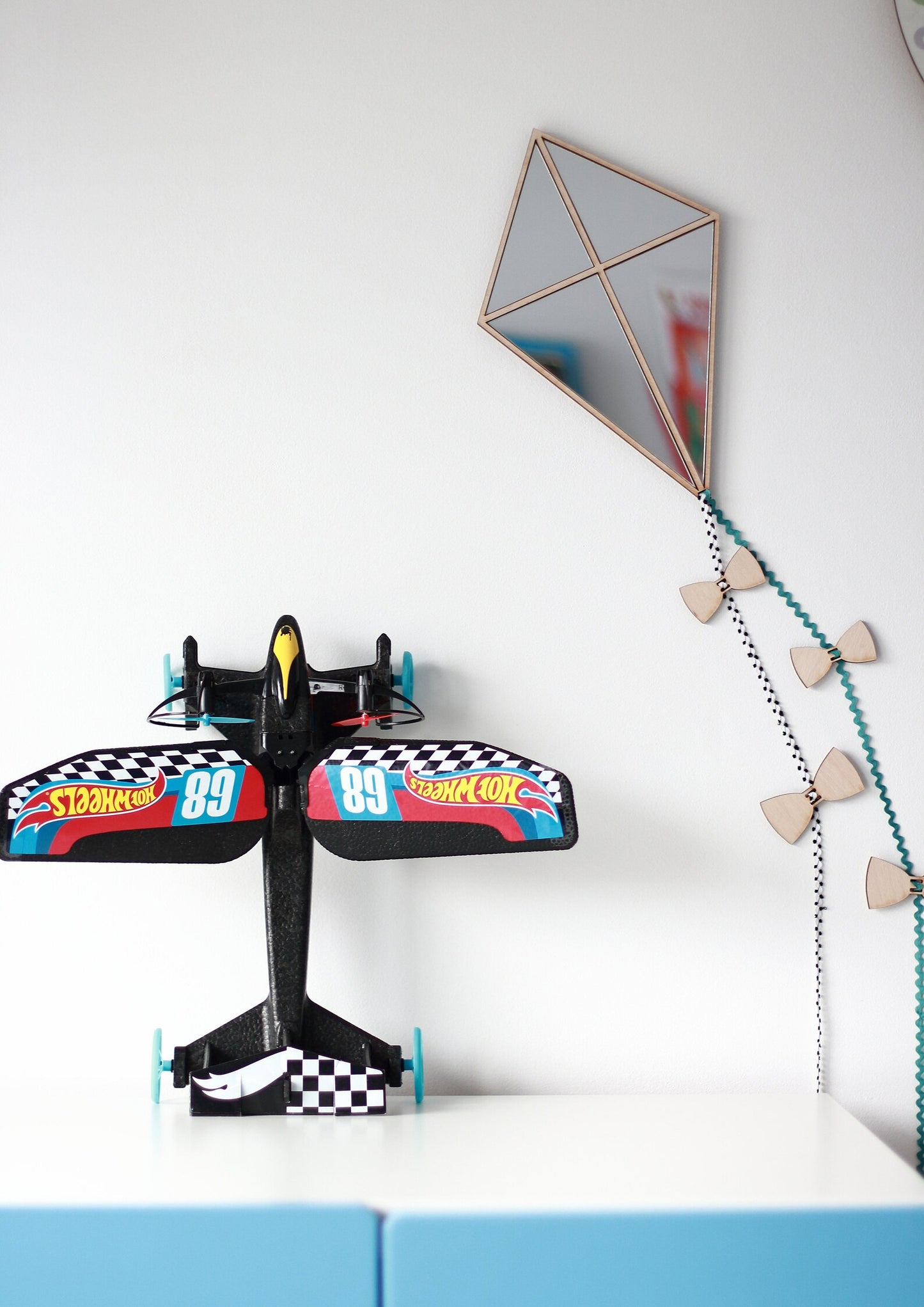 SPIEGEL | VLIEGER | 32X21CM | GOUD