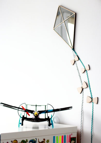 SPIEGEL | VLIEGER | 32X21CM | GOUD